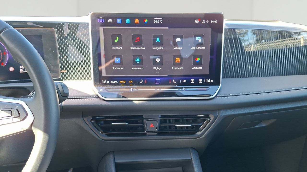 Volkswagen Tiguan 2.0 TDI 150ch DSG7 — photo 11