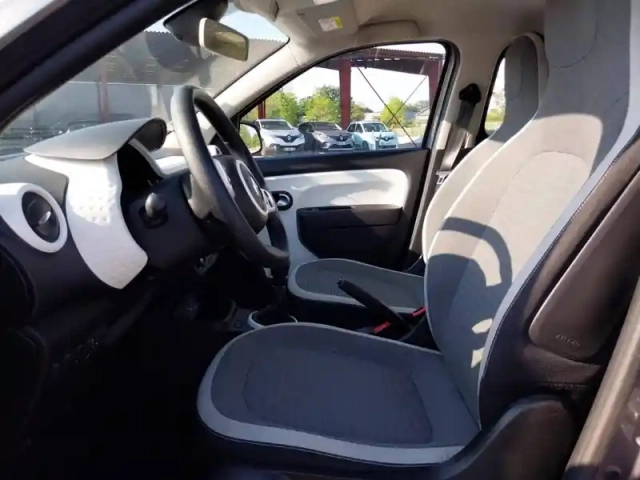 Renault Twingo iii sce 65 - 21 — photo 9