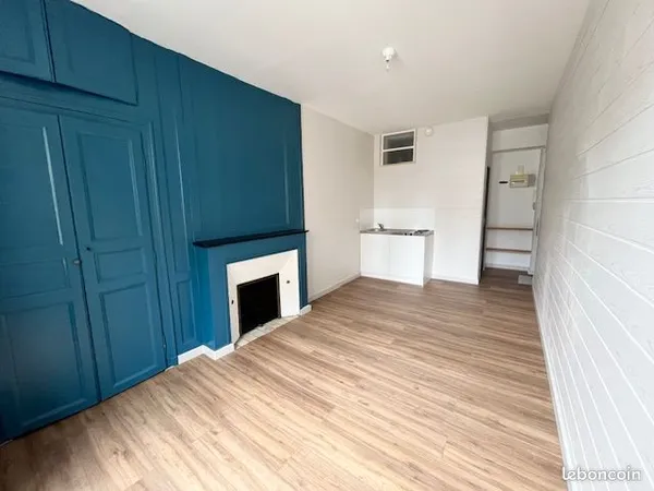 Studio 1 pièce 19 m²