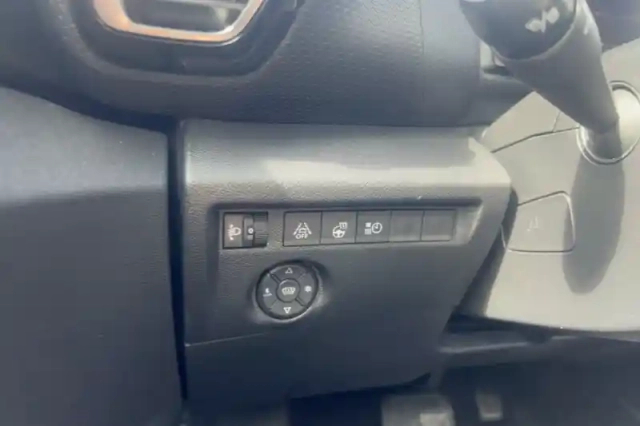 Citroën C4 e- 136 ch automatique — photo 55