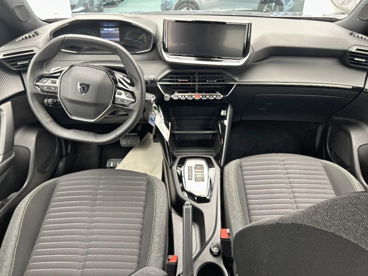 Peugeot 2008 hybrid 136 e-dcs6 active — photo 12