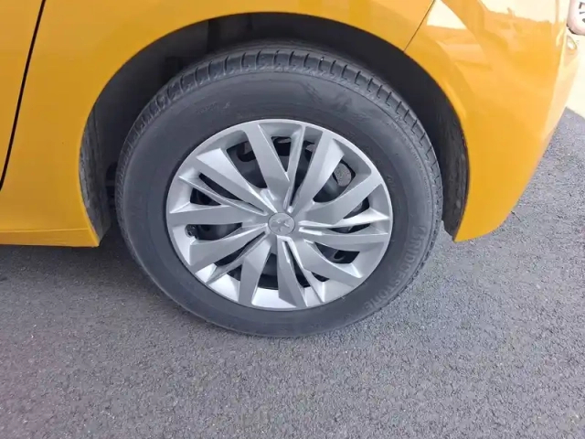 Peugeot 208 puretech 75 s&amp;s bvm5 — photo 40