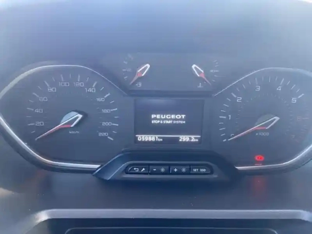 Peugeot Rifter bluehdi 130ch s&amp;s long allure — photo 15