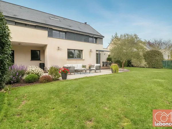 Maison 8 pièces 189 m²