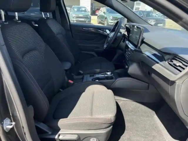 Ford Focus 1.5 ecoblue 115ch st-line x bva8 — photo 11