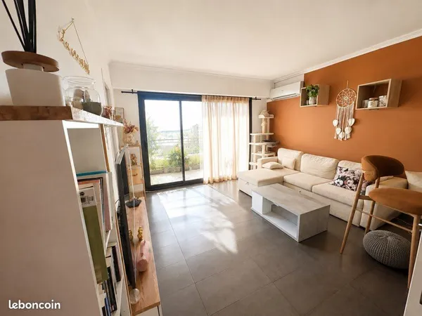 Appartement 2 pièces 31m2 Mougins le haut