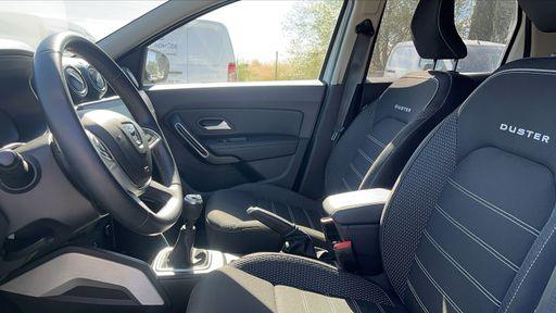 Dacia Duster 1.5 dCi 115 - Prestige – 2022 – 155430 km – Diesel – Boîte Manuelle — photo 17