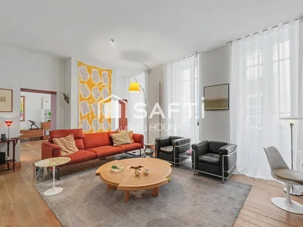 Appartement 3 pièces 106 m²