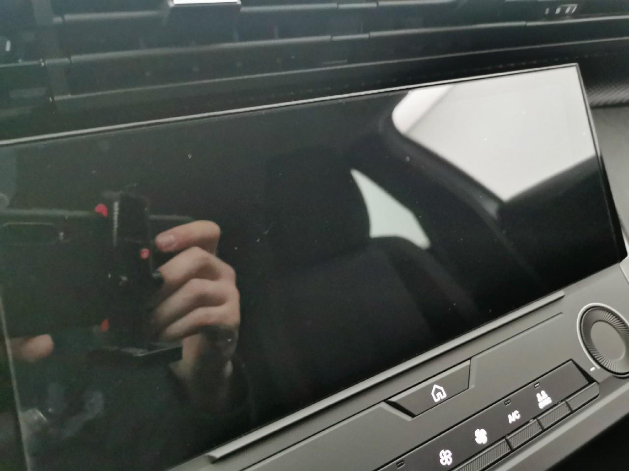 Peugeot 308 sw hybrid 145 e-dcs6 style — photo 25