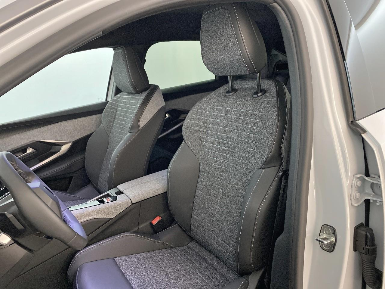 Peugeot 3008 hybrid 145 e-dcs6 allure — photo 9