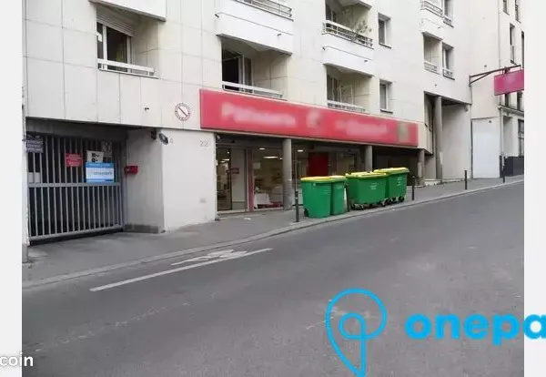 Parking/box 12 m² PARIS 19