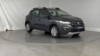 Dacia Sandero 1.0 TCe 90ch Stepway Confort -22 — photo 3