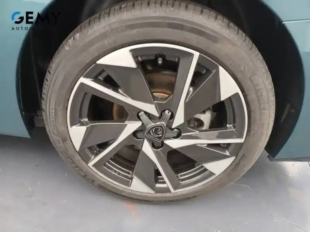 Peugeot 308 sw puretech 130ch s&amp;s eat8 — photo 11