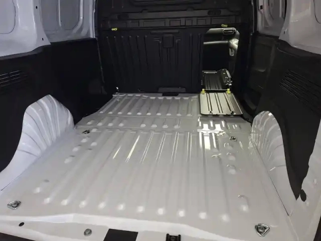 Peugeot Partner fourgon m 650 kg bluehdi 100 s&amp;s bvm6 — photo 11