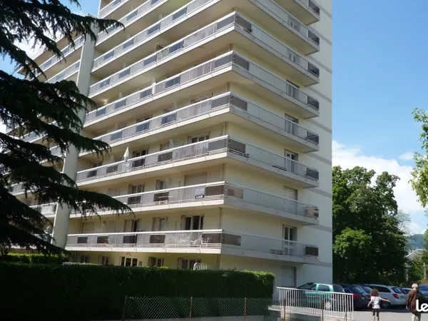 LOCATION Meublé T2 CHAMBERY - Proche hôpital