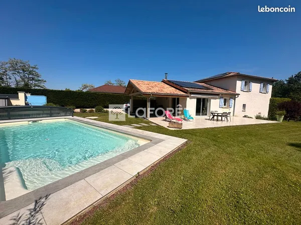 Maison 8 pièces 133 m²