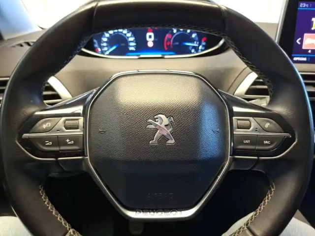 Peugeot 3008 puretech 130ch s&amp;s bvm6 — photo 23