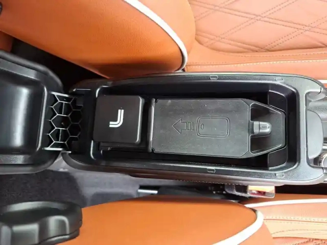 Mini Mini cabriolet cooper 136 ch dkg7 — photo 16