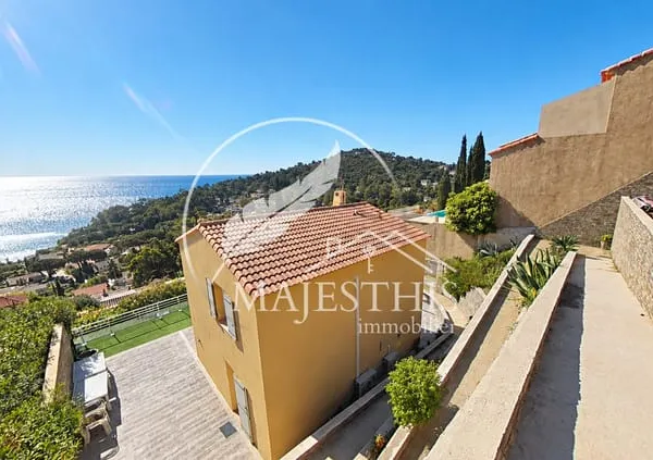MAISON T4 83.73M2 CAVALAIRE, MAGNIFIQUE VUE MER