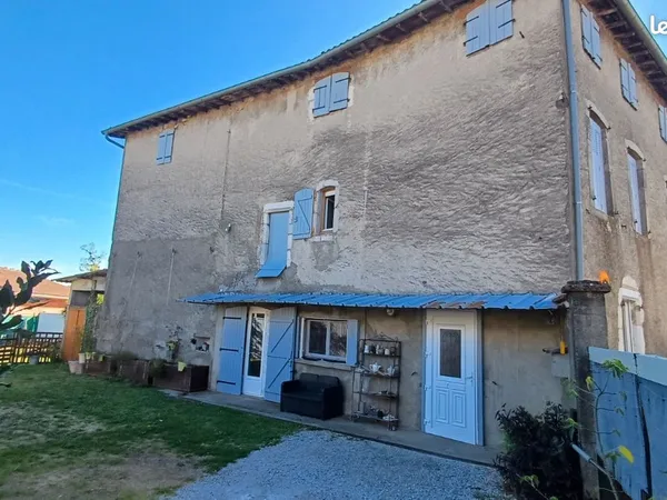 Maison de ville 150m2 avec dépendances