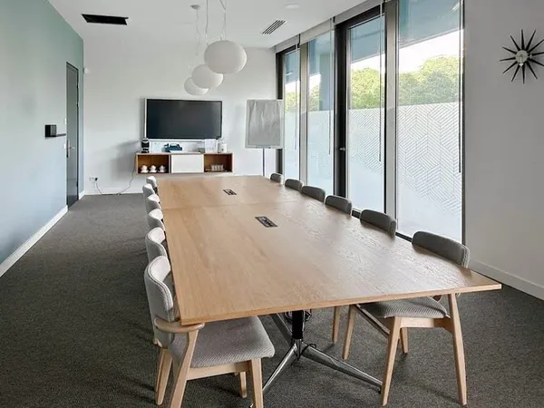 Bureau 45 m²