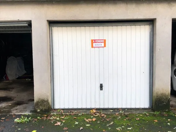 Garage et parking Vente Saint-Martin-des-Champs 8700€