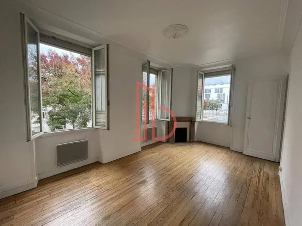 Bureaux 70 m²