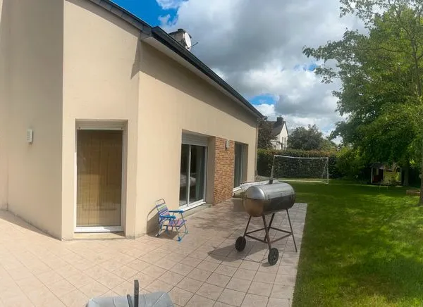 🏡 Maison 7 pièces - 157 m² - 5 chambres - Double garage - Corps‑Nuds