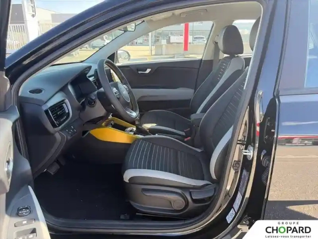 Kia Stonic 1.0 t-gdi 100 ch dct7 — photo 11