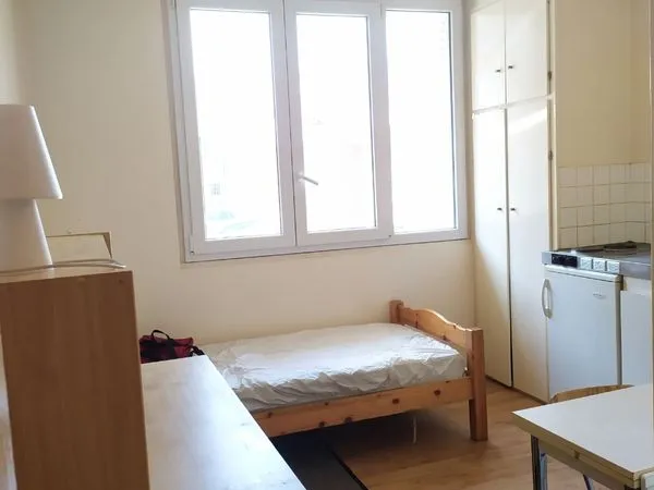 Studio meublé