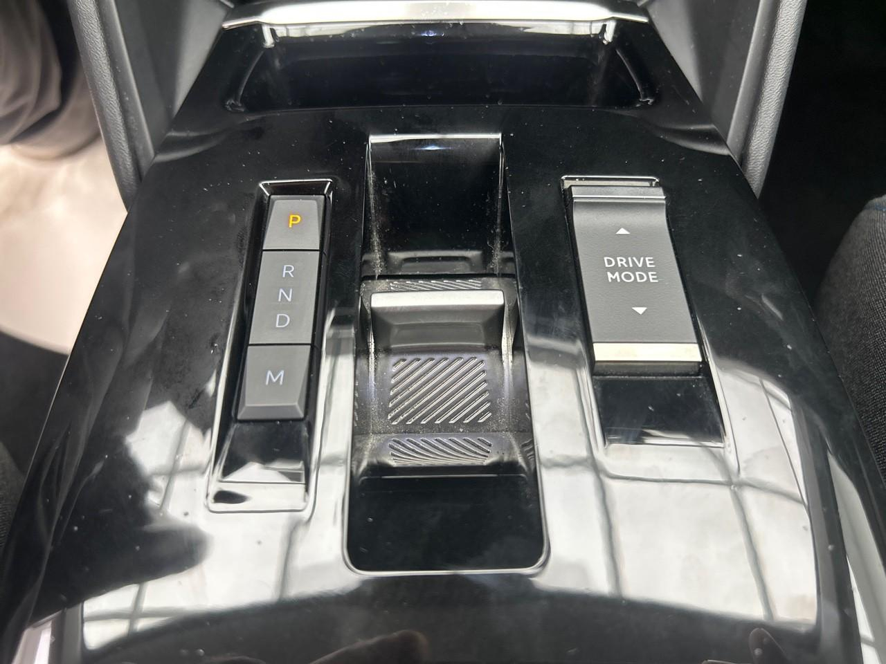Citroën C4 bluehdi 130 s&s eat8 shine — photo 17