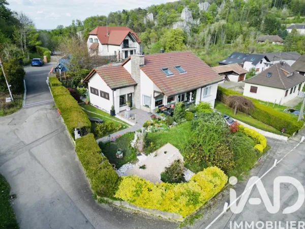 Maison 5 pièces 151 m²