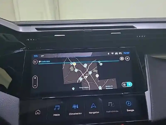 Peugeot 408 phev 225 e-eat8 — photo 22