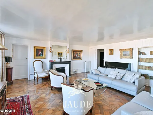 Appartement 6 pièces 208 m²