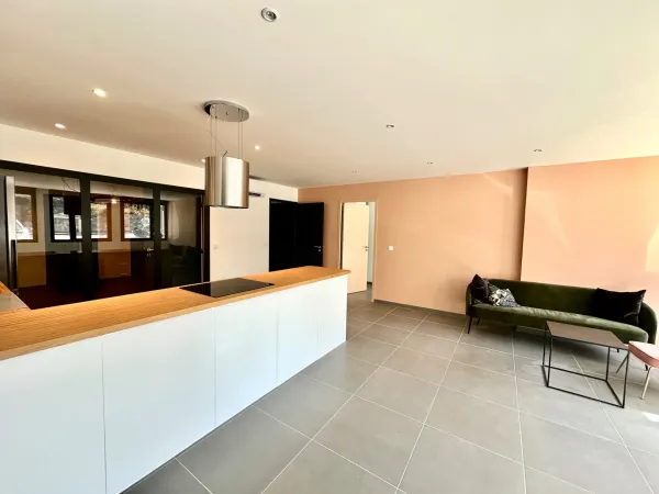 Commerce 4 pièces 90 m²