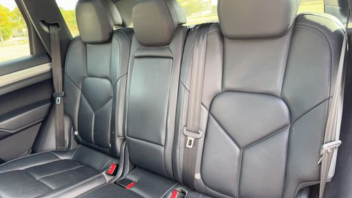 Porsche Cayenne 4.2 TD V8 382 4X4 Tiptronic 8 - S – 2013 – 149184 km – Diesel – Boîte Automatique — photo 48