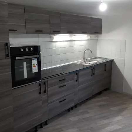 Loue F3 rénové a Ussel