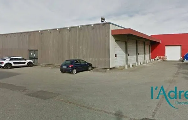 Local commercial 600 m²
