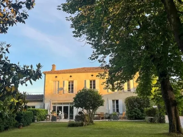 Propriété 8 pièces 320 m²