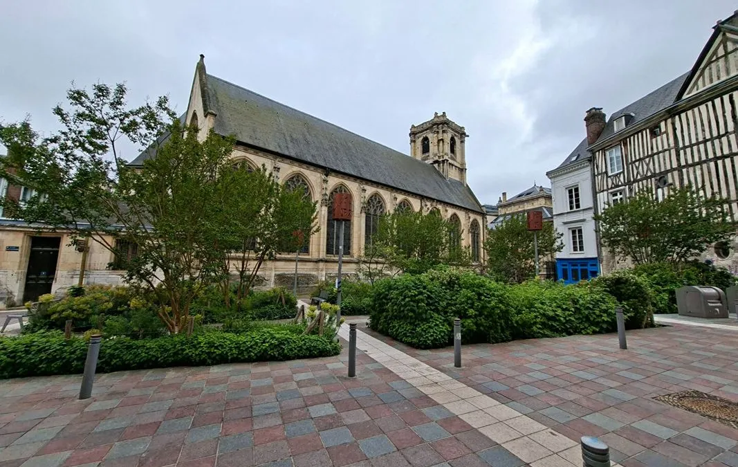 Photo 2