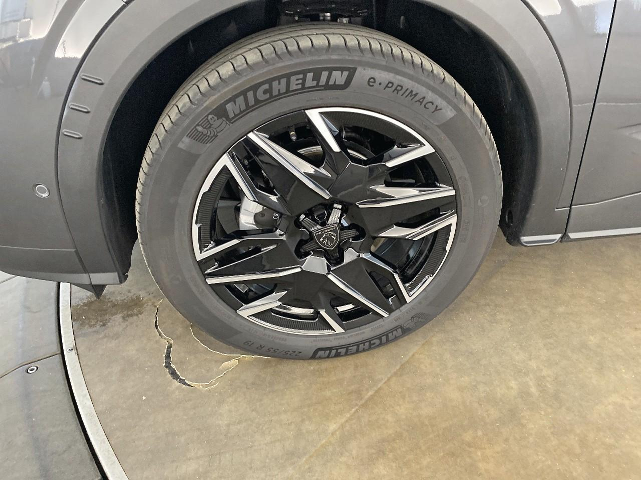 Peugeot 3008 hybrid 145 e-dcs6 allure — photo 11