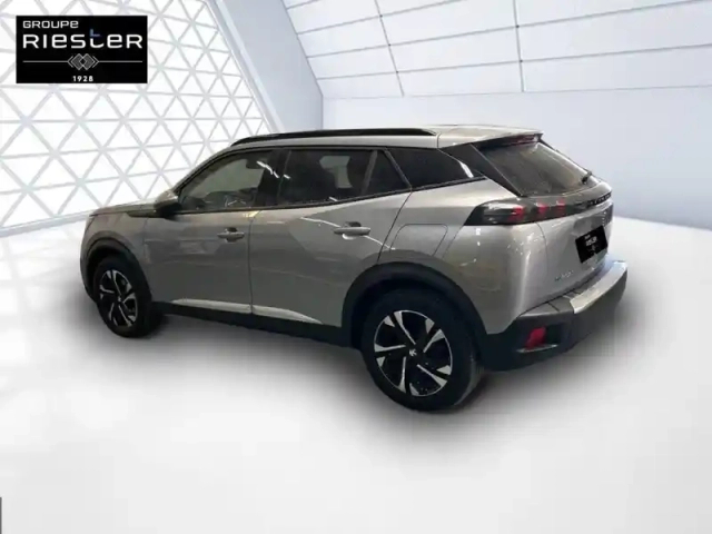 Peugeot 2008 moteur électrique 136 ch — photo 47