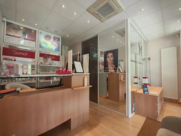 Mur et fonds de commerce