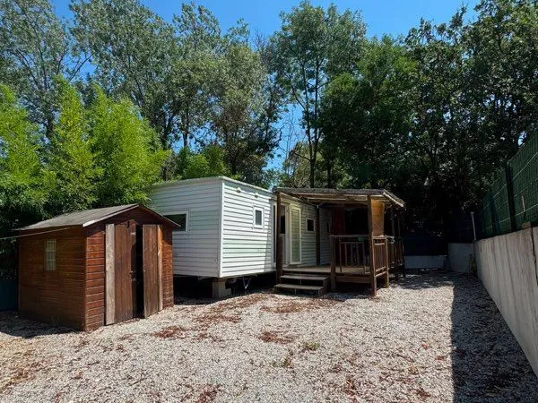 Mobilhome, terrain location à l'année à Roquebrune Sur Argens 83520