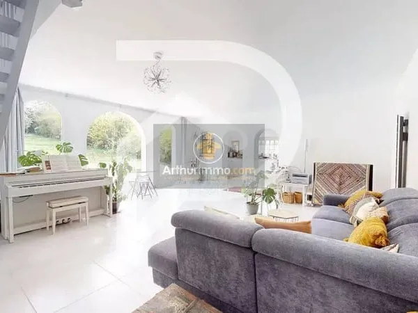 Maison 6 pièces 159 m²