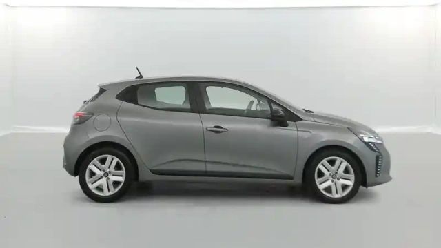 Renault Clio tce 90 — photo 15