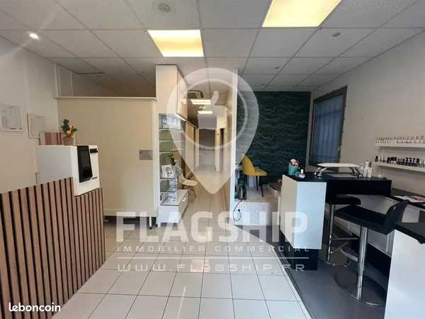 Boutique 55 m² ST OUEN SUR SEINE