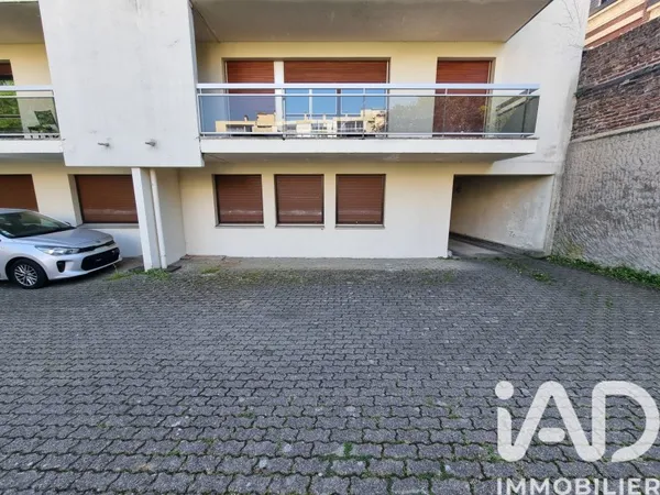 Parking 13 m²