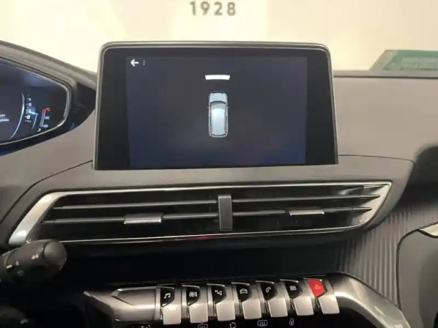 Peugeot 3008 puretech 130ch s&amp;s bvm6 — photo 11