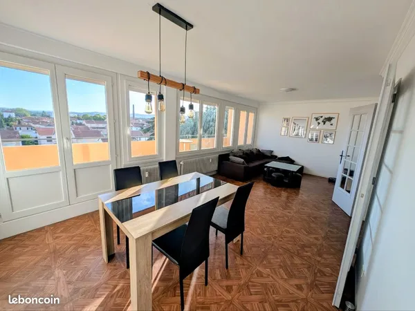 Appartement T3 traversant refait à neuf - Balcon, Garage et Grande cave